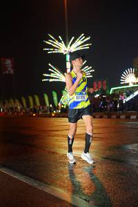 BIB: 40774
                            <button type="button" onclick="openModal(16159532)" class="btn btn-primary btn-sm float-right btn-popup" data-toggle="modal" data-target=".modal-high-quality">
                        <i class="fas fa-shopping-cart"></i> Add to Cart
                    </button>
                                            <button type="button" onclick="isThisMe(16159532, true)" class="btn btn-success btn-sm float-right btn-popup btn-isme hidden" data-toggle="tooltip" data-placement="bottom" title="นี่คือรูปของคุณใช่ไหม คลิกที่นี่เพื่อเอาเข้าอัลบั้ม">
                        <i class="fas fa-plus"></i> Add to album
                    </button>
                    <button type="button" onclick="isThisMe(16159532, false)" class="btn btn-warning btn-sm float-right btn-popup btn-isnotme hidden">
                        <i class="fas fa-ban"></i> Remove from album
                    </button>